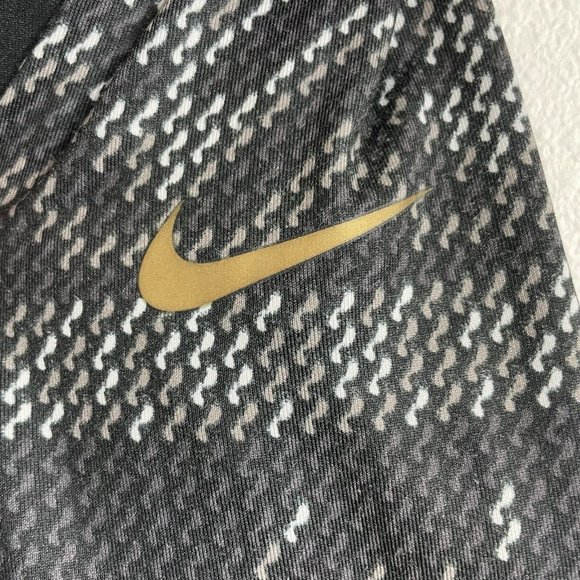 Nike Pro Women’s Half Zip Pullover Black Size Medium Athletic Casual Comfort - Picture 13 of 13